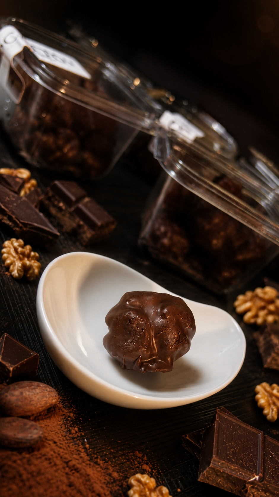 CHOCONUEZ artesanal sobre una cuchara